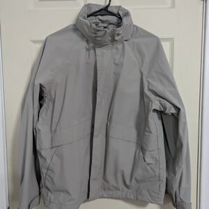 Uniqlo Men's Light Gray Raincoat